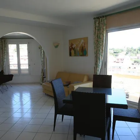 Palais Du Soleil Apartment *